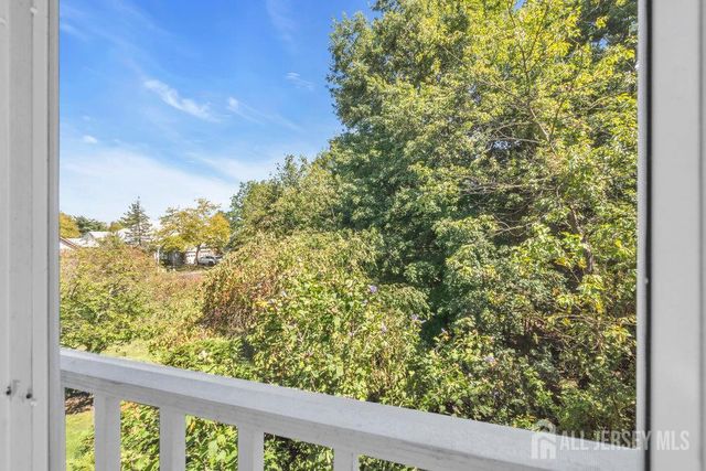 32 Edinburgh Drive D, Monroe, NJ 08831