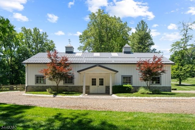 7 Homelands Dr, Colts Neck Twp., NJ 07722