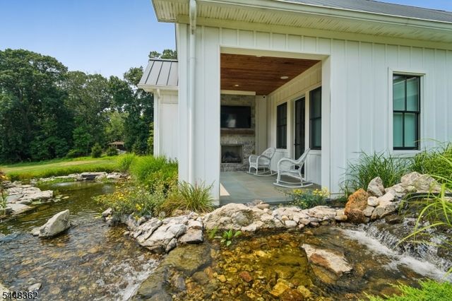 7 Homelands Dr, Colts Neck Twp., NJ 07722