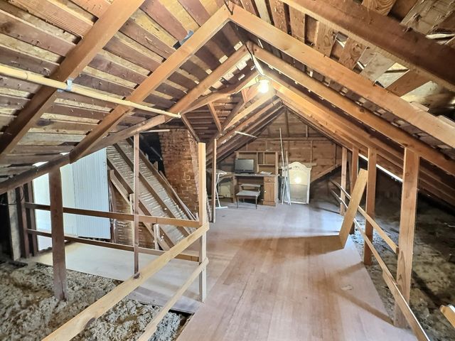 801 E 8th St, Newton, KS 67114