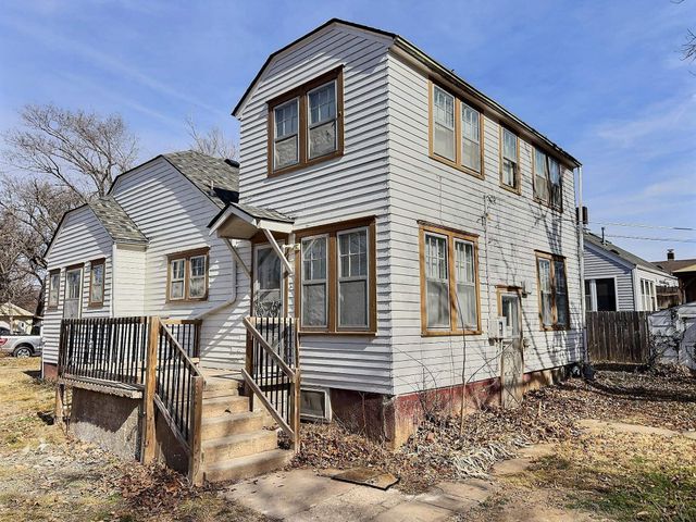 801 E 8th St, Newton, KS 67114