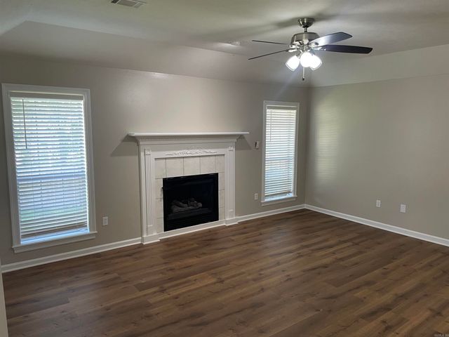1645 Buckhorn Circle, Conway, AR 72034