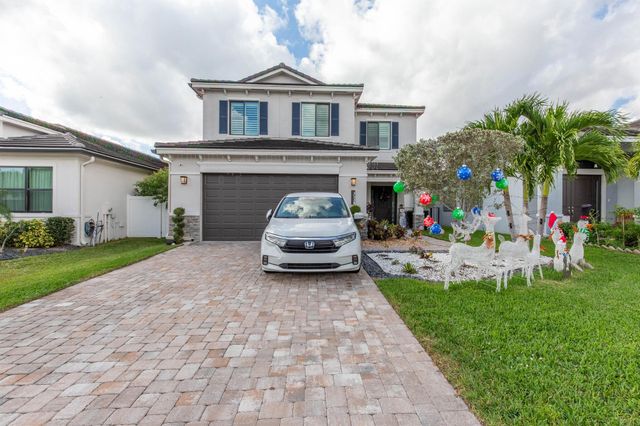7528 Moonrise Drive, Lake Worth, FL 33467