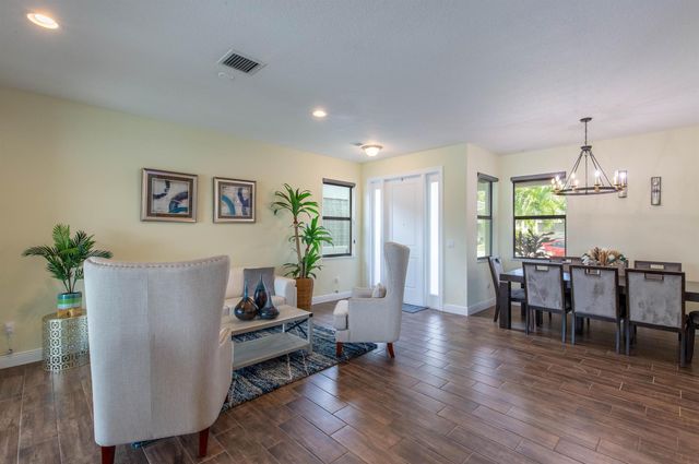 7528 Moonrise Drive, Lake Worth, FL 33467