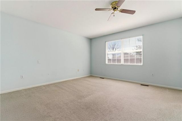 604 SW Hoke Lane, Lee's Summit, MO 64081