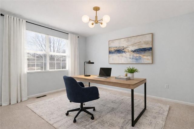 604 SW Hoke Lane, Lee's Summit, MO 64081