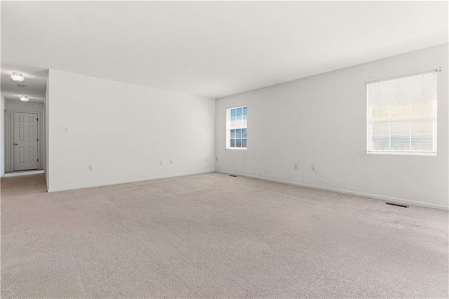 604 SW Hoke Lane, Lee's Summit, MO 64081