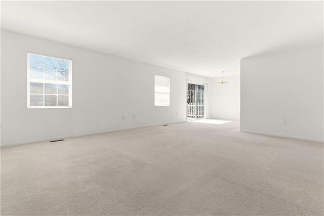 604 SW Hoke Lane, Lee's Summit, MO 64081