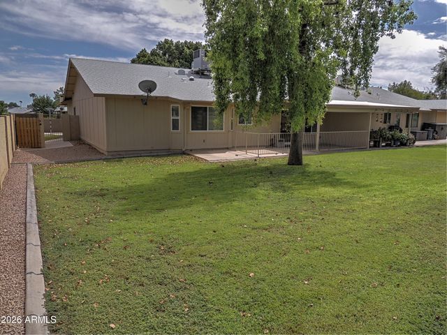 12166 S SHOSHONI Drive, Phoenix, AZ 85044