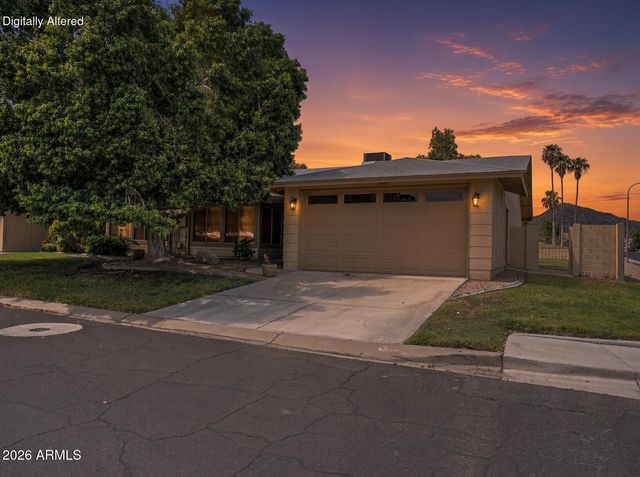 12166 S SHOSHONI Drive, Phoenix, AZ 85044