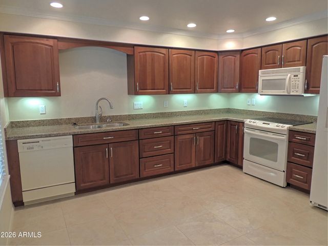 12166 S SHOSHONI Drive, Phoenix, AZ 85044