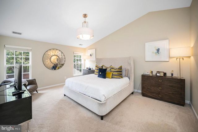 14 RIVER OAK DR, Stafford, VA 22554
