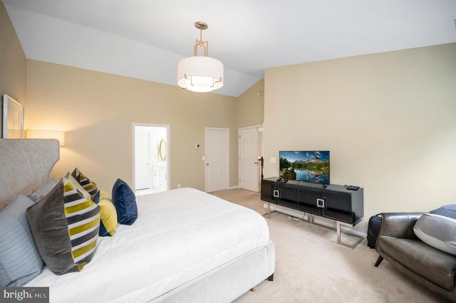 14 RIVER OAK DR, Stafford, VA 22554