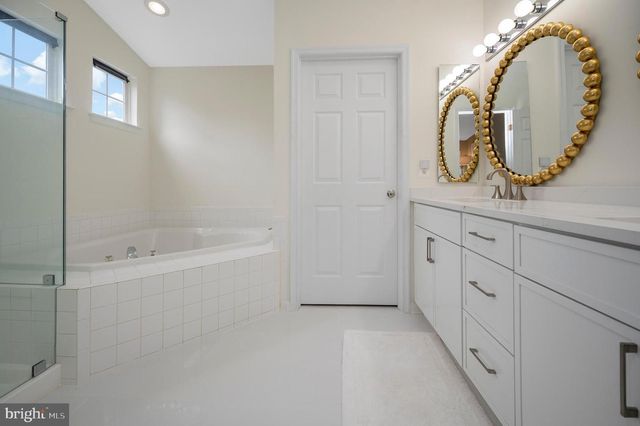 14 RIVER OAK DR, Stafford, VA 22554