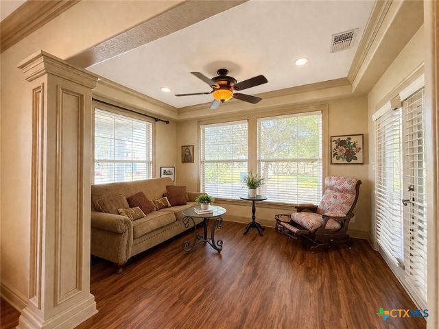 207 S Commerce Street, Port Lavaca, TX 77979