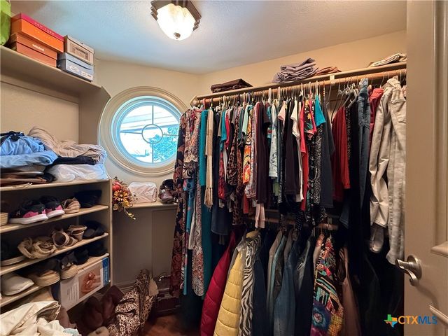 207 S Commerce Street, Port Lavaca, TX 77979