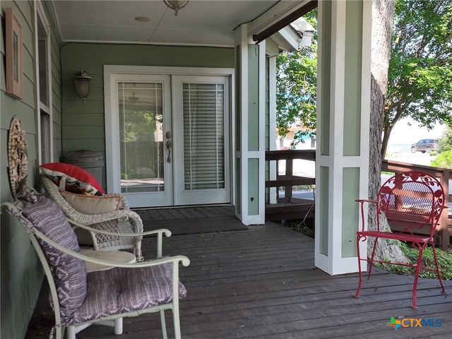207 S Commerce Street, Port Lavaca, TX 77979
