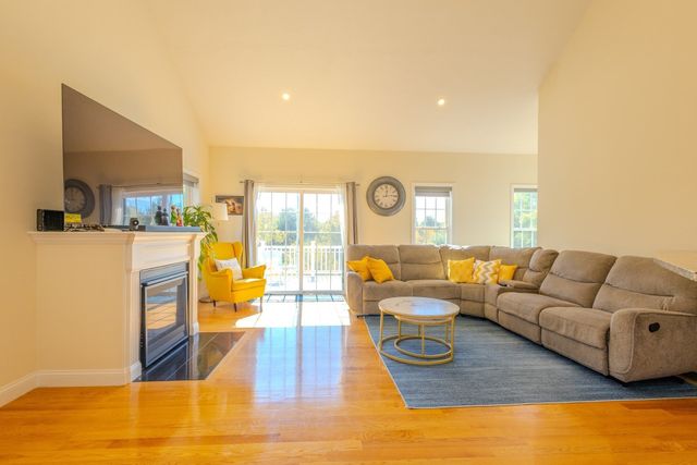 9 Lovers Lane, Bellingham, MA 02019