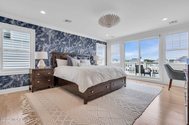 33 Amherst Drive, Bayville, NJ 08721