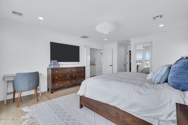 33 Amherst Drive, Bayville, NJ 08721