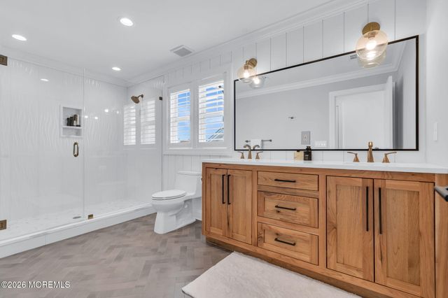 33 Amherst Drive, Bayville, NJ 08721