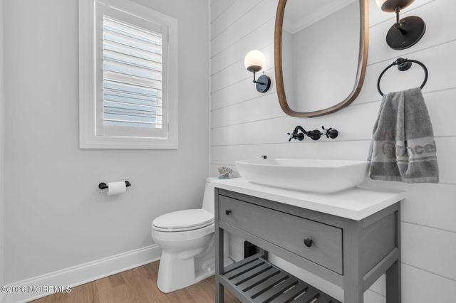 33 Amherst Drive, Bayville, NJ 08721