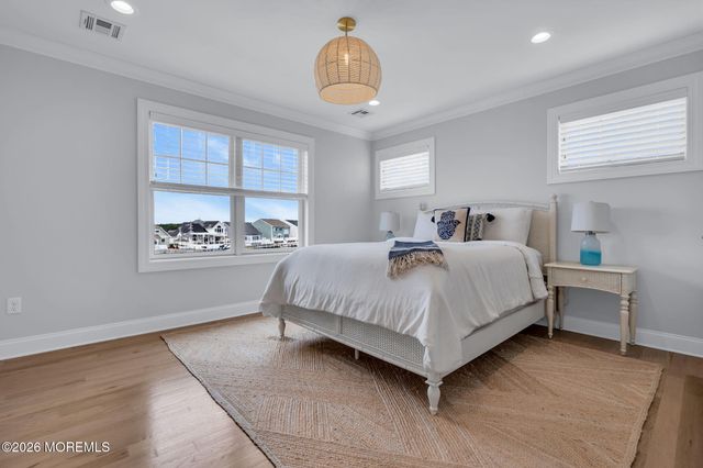 33 Amherst Drive, Bayville, NJ 08721