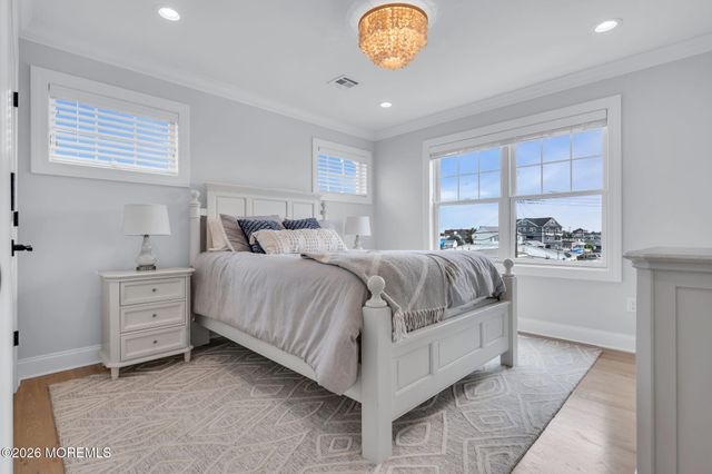 33 Amherst Drive, Bayville, NJ 08721
