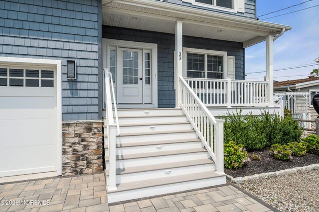 33 Amherst Drive, Bayville, NJ 08721