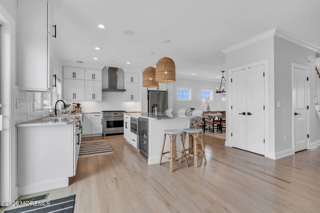 33 Amherst Drive, Bayville, NJ 08721