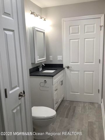 506 Harding Road 6, Freehold, NJ 07728