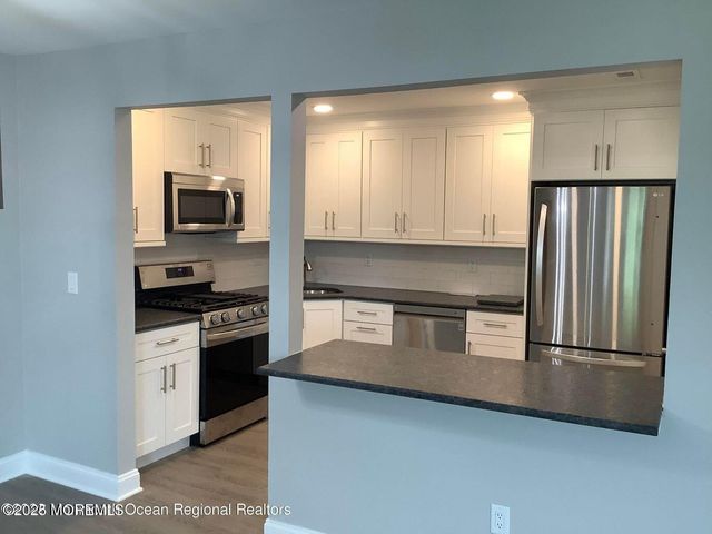 506 Harding Road 6, Freehold, NJ 07728