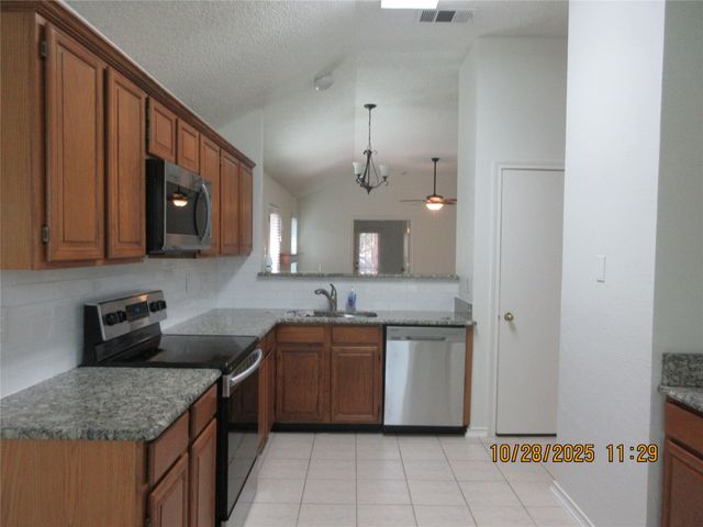 1705 Overlook Drive, Grapevine, TX 76051