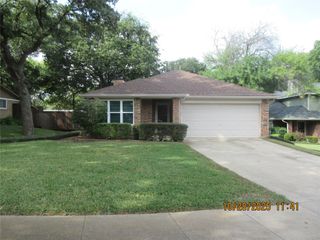 1705 Overlook Drive, Grapevine, TX 76051