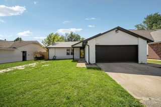 2712 S Fir Avenue, Broken Arrow, OK 74012