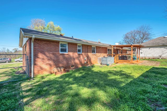 102 Springer Drive, Tuscumbia, AL 35674