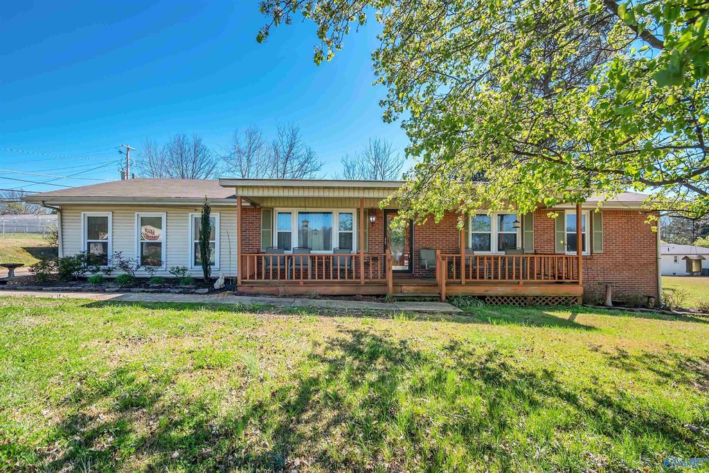 102 Springer Drive, Tuscumbia, AL 35674