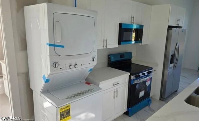 2504 71st ST W, Lehigh Acres, FL 33971