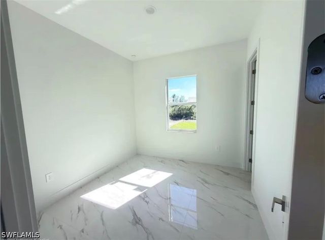 2504 71st ST W, Lehigh Acres, FL 33971