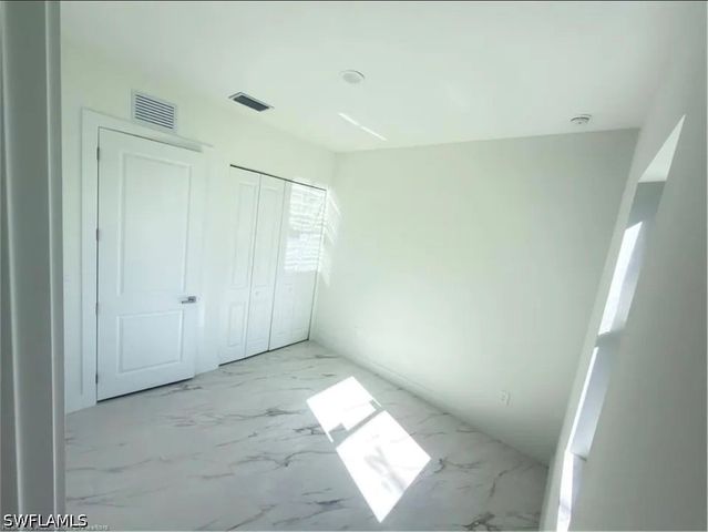 2504 71st ST W, Lehigh Acres, FL 33971