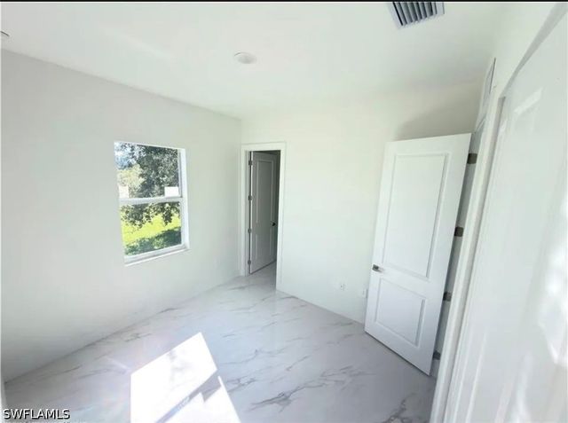2504 71st ST W, Lehigh Acres, FL 33971