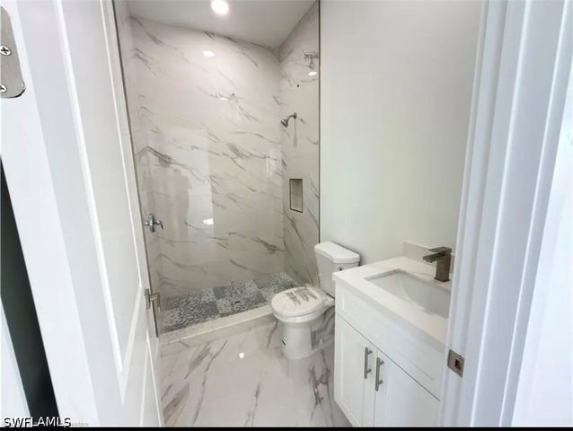 2504 71st ST W, Lehigh Acres, FL 33971