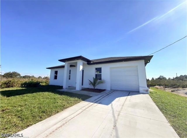 2504 71st ST W, Lehigh Acres, FL 33971