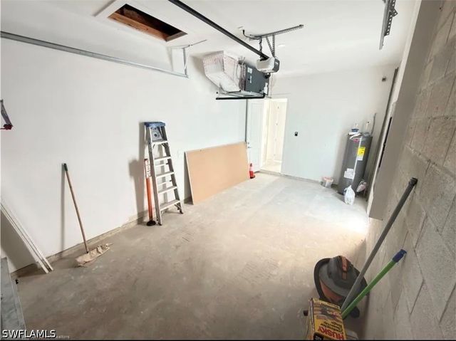 2504 71st ST W, Lehigh Acres, FL 33971