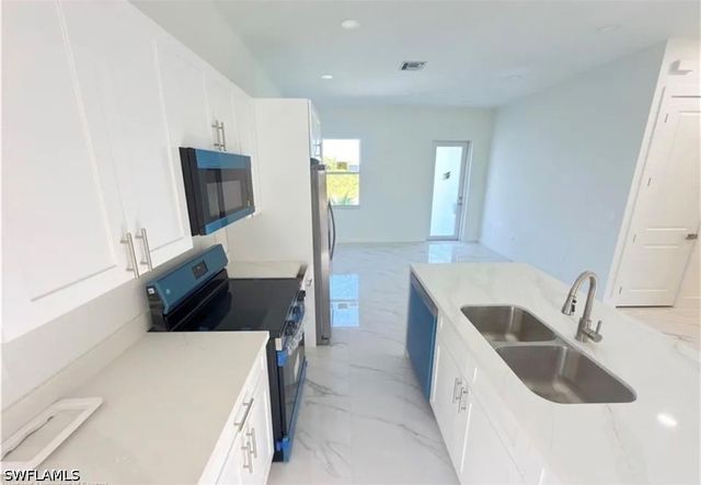 2504 71st ST W, Lehigh Acres, FL 33971
