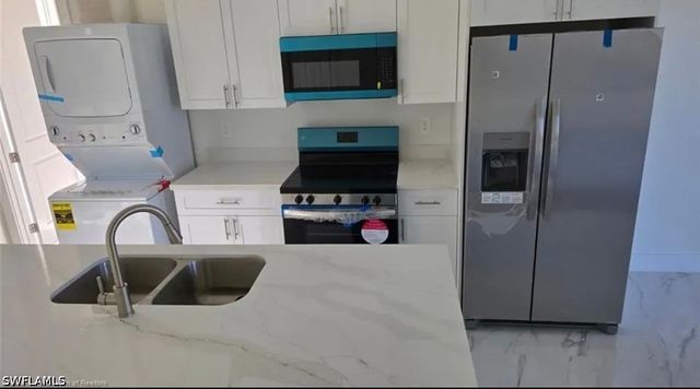 2504 71st ST W, Lehigh Acres, FL 33971