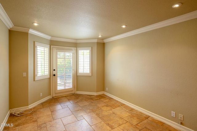 866 Congressional Road, Simi Valley, CA 93065