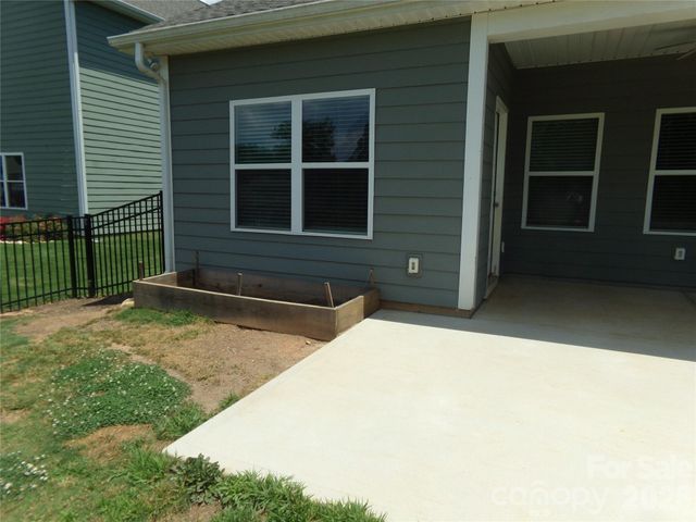 517 Ardsley Drive, Locust, NC 28097