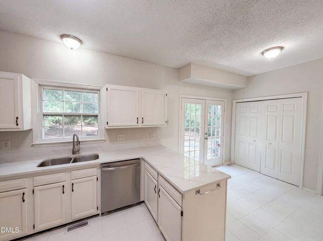 5209 Heelands Court, Raleigh, NC 27610