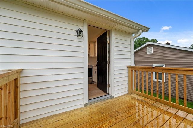 512 Carroll Street, Thomasville, NC 27360